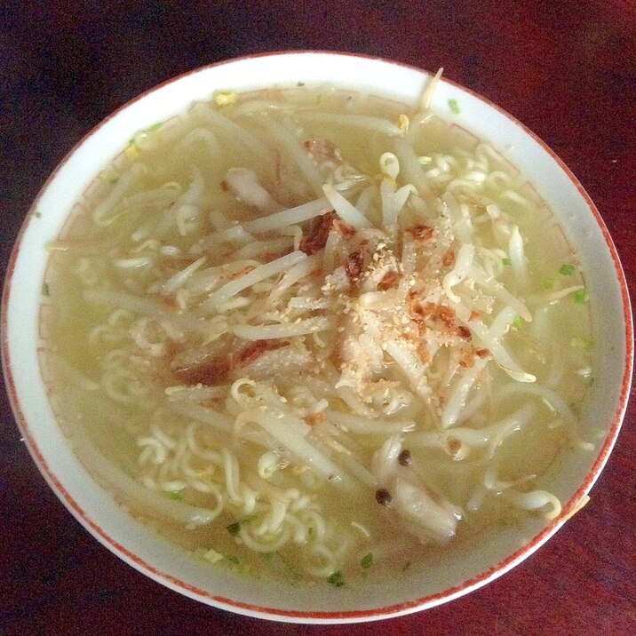 フライドオニオン入り☆サッポロ一番塩ラーメン。